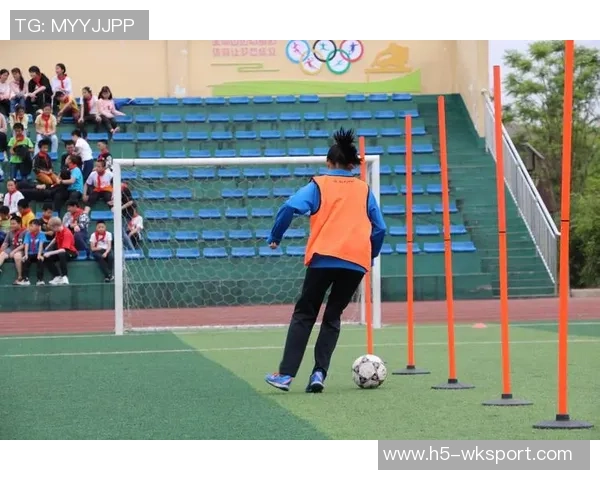 申蕊足球俱乐部携手青少年培养计划助力足球梦想成真